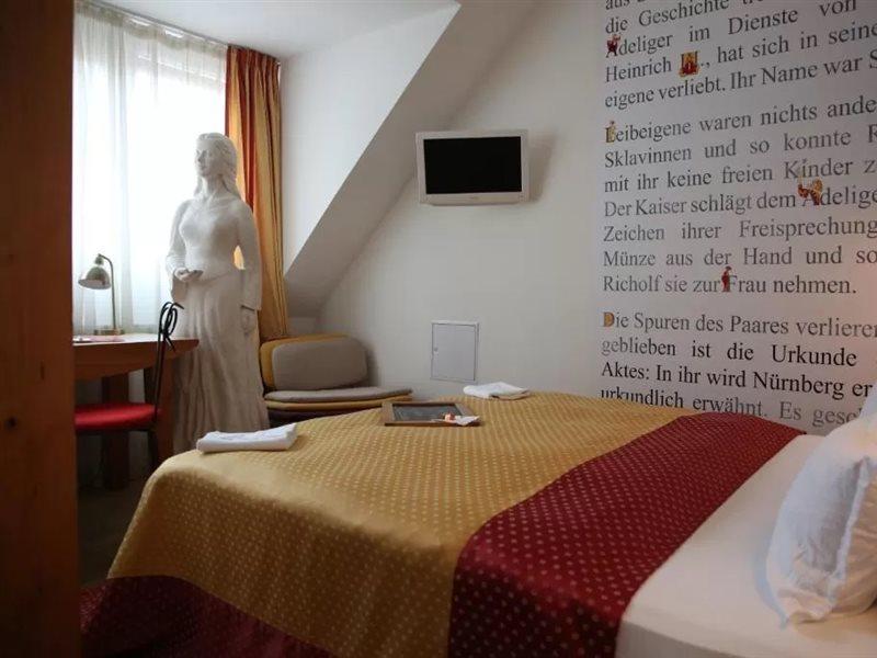 Hotel Drei Raben Нюрнберг Екстер'єр фото