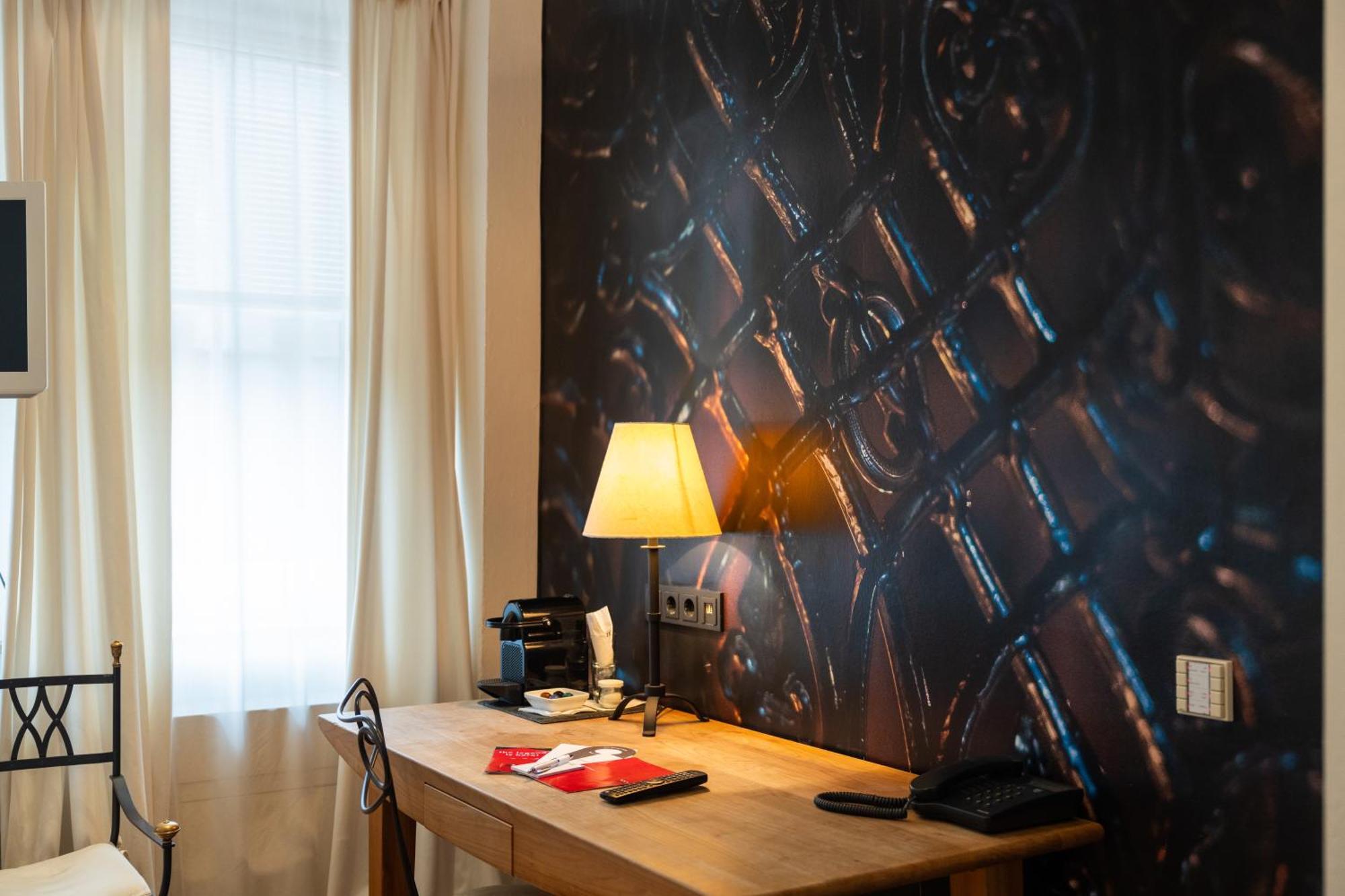Hotel Drei Raben Нюрнберг Екстер'єр фото